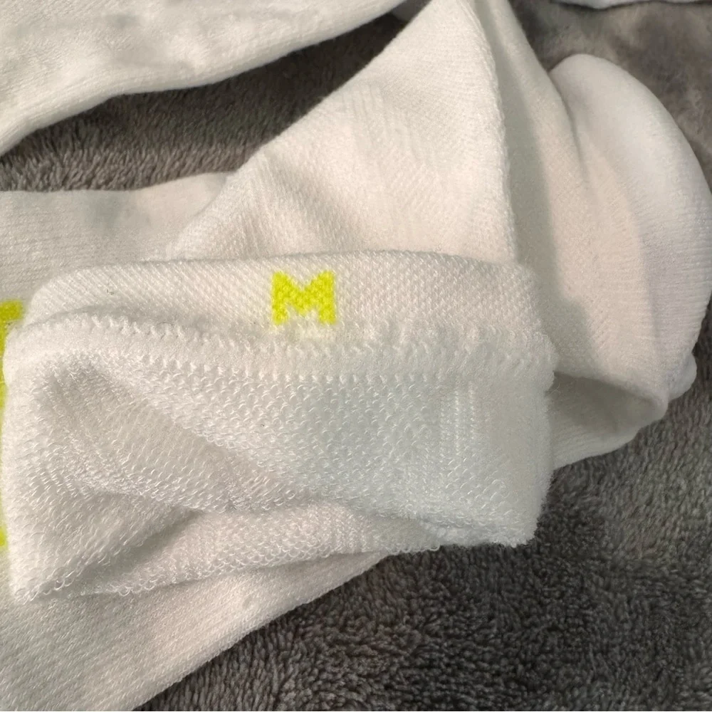 HOKA Crew running Socks for Men 3 pairs NWOT